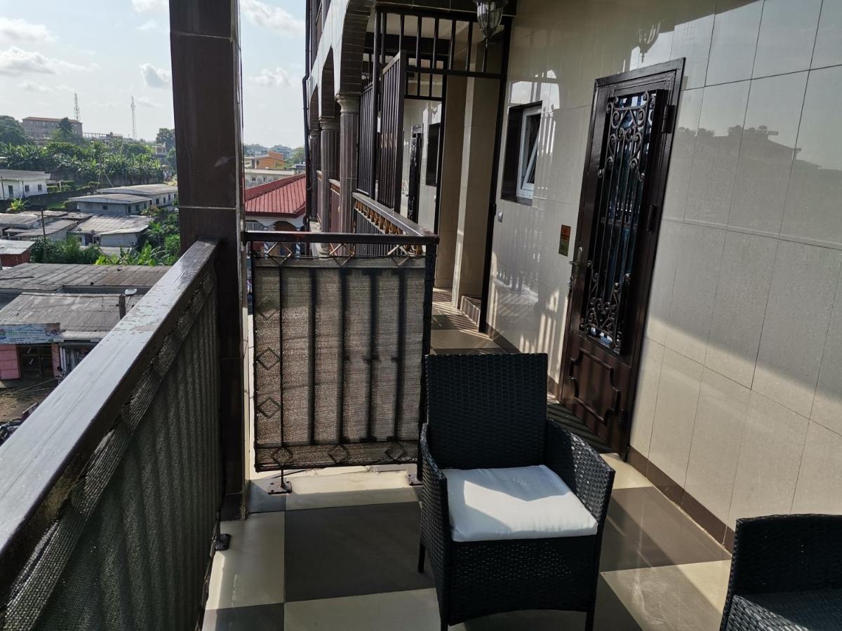 Residence Hoteliere Mb-202 C Дуала Екстериор снимка