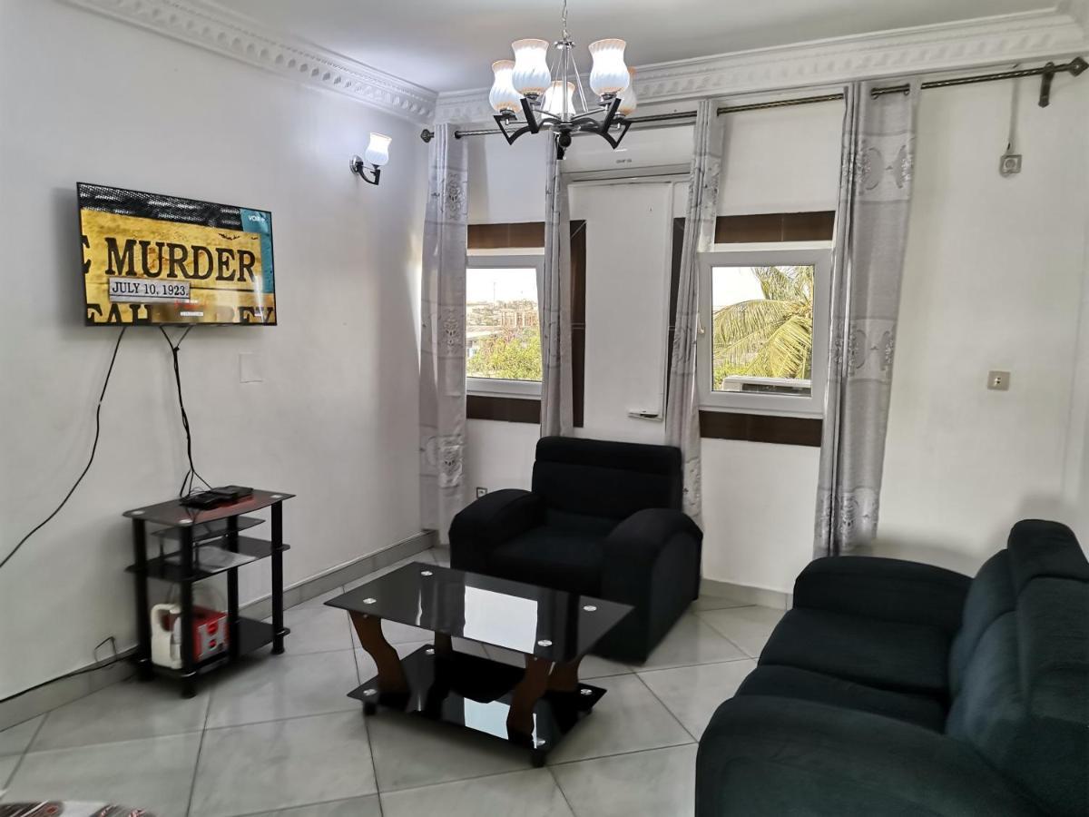 Residence Hoteliere Mb-202 C Дуала Екстериор снимка