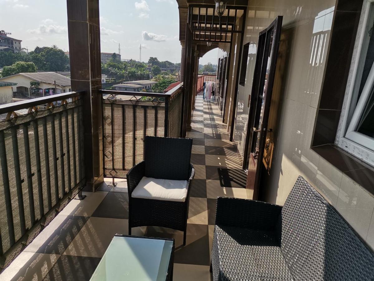 Residence Hoteliere Mb-202 C Дуала Екстериор снимка