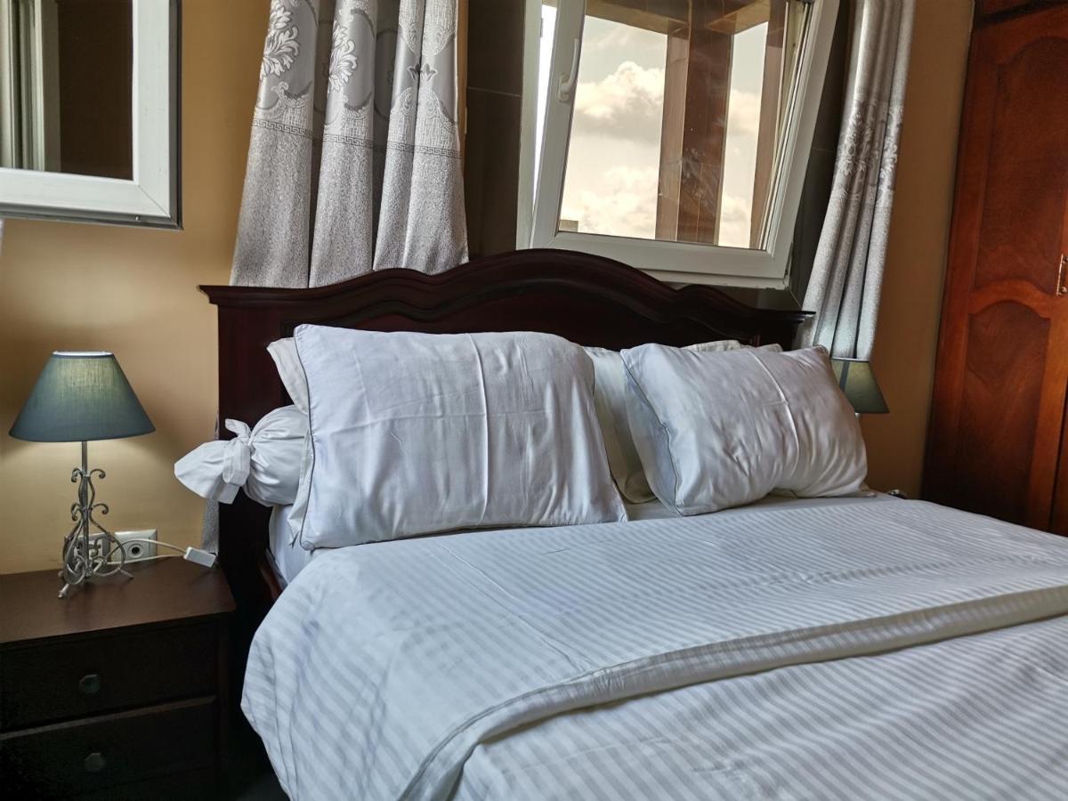 Residence Hoteliere Mb-202 C Дуала Екстериор снимка