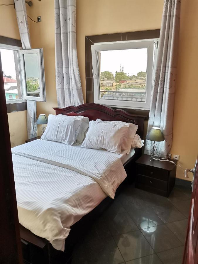 Residence Hoteliere Mb-202 C Дуала Екстериор снимка