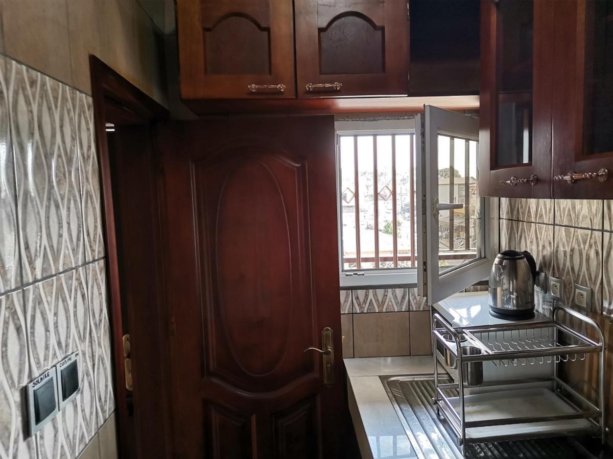 Residence Hoteliere Mb-202 C Дуала Екстериор снимка